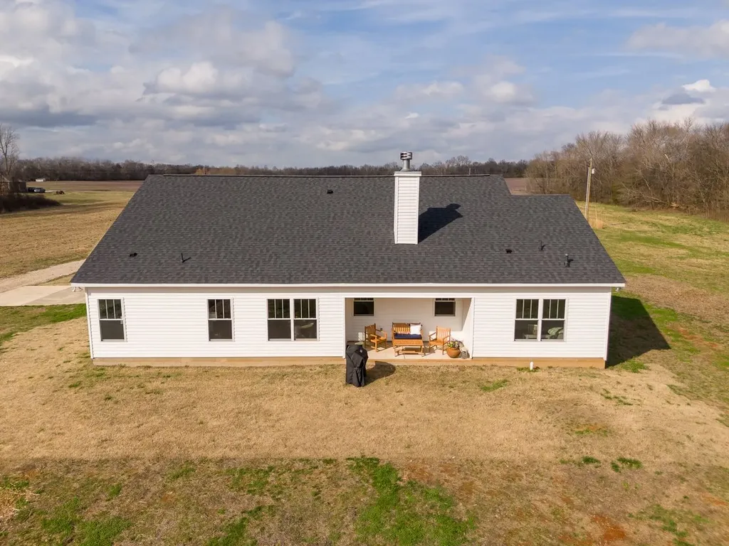 64 S Elliot Road, S Ardmore TN 38449