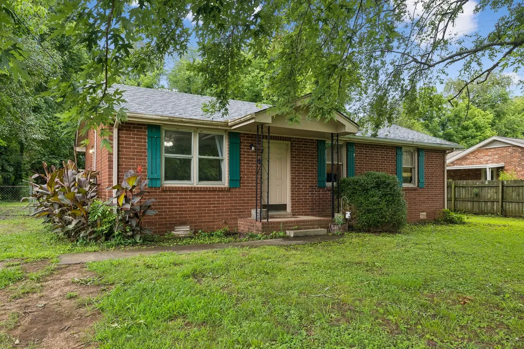 109 Red Berry Road Smyrna TN 37167