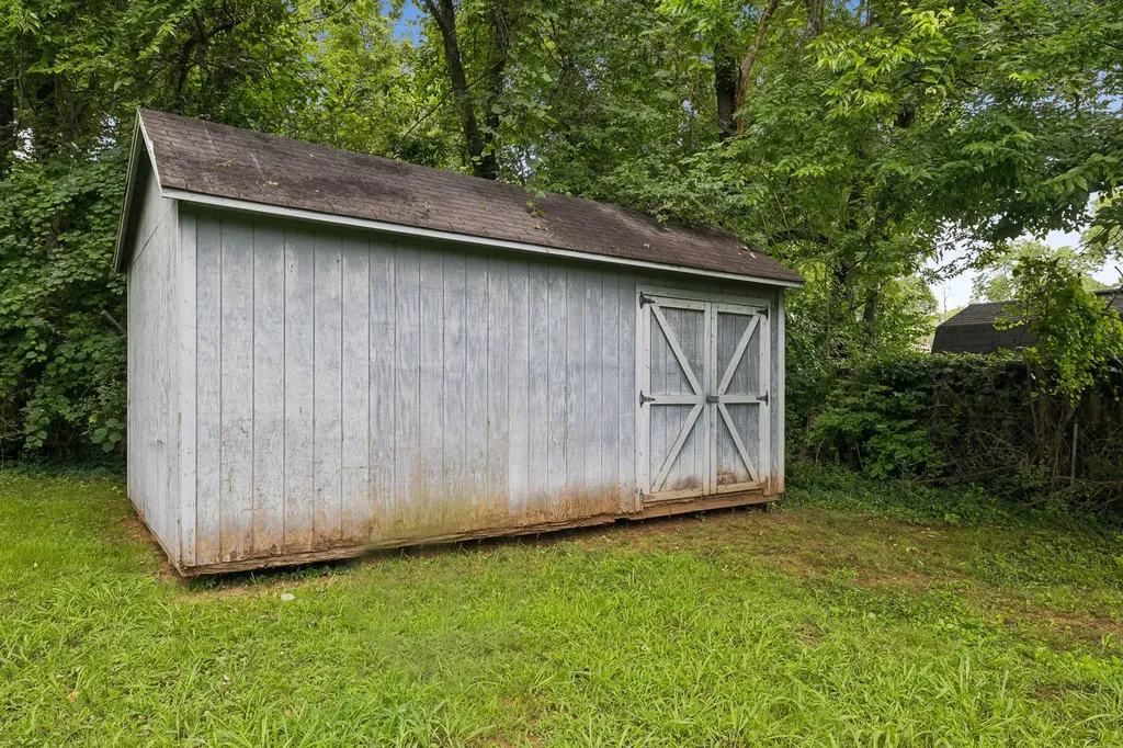 109 Red Berry Road Smyrna TN 37167