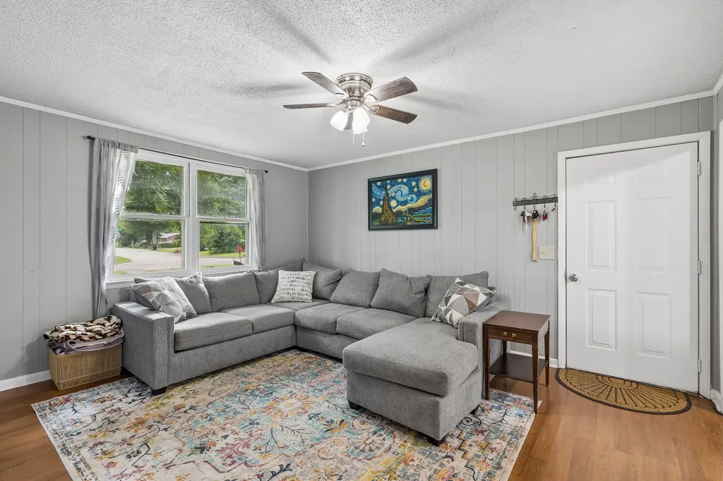 109 Red Berry Road Smyrna TN 37167