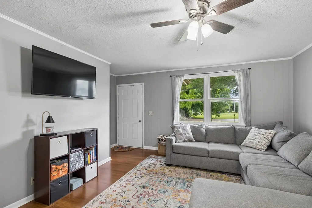 109 Red Berry Road Smyrna TN 37167