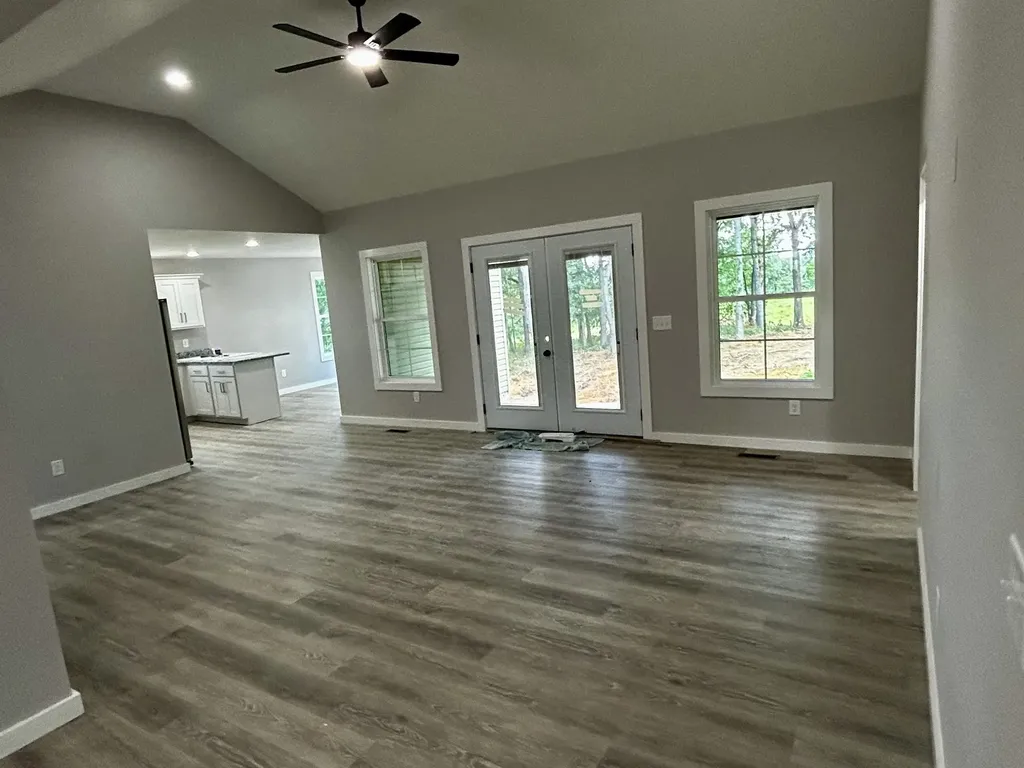 1252 Vickie Lane Portland TN 37148