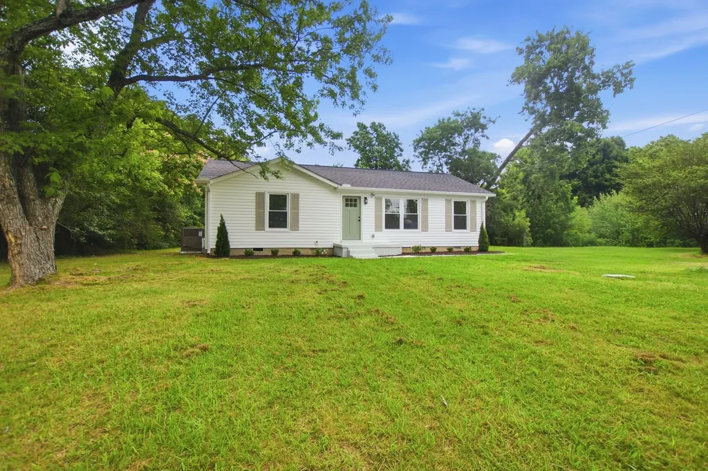 198 N Meribeth Lane Christiana TN 37037