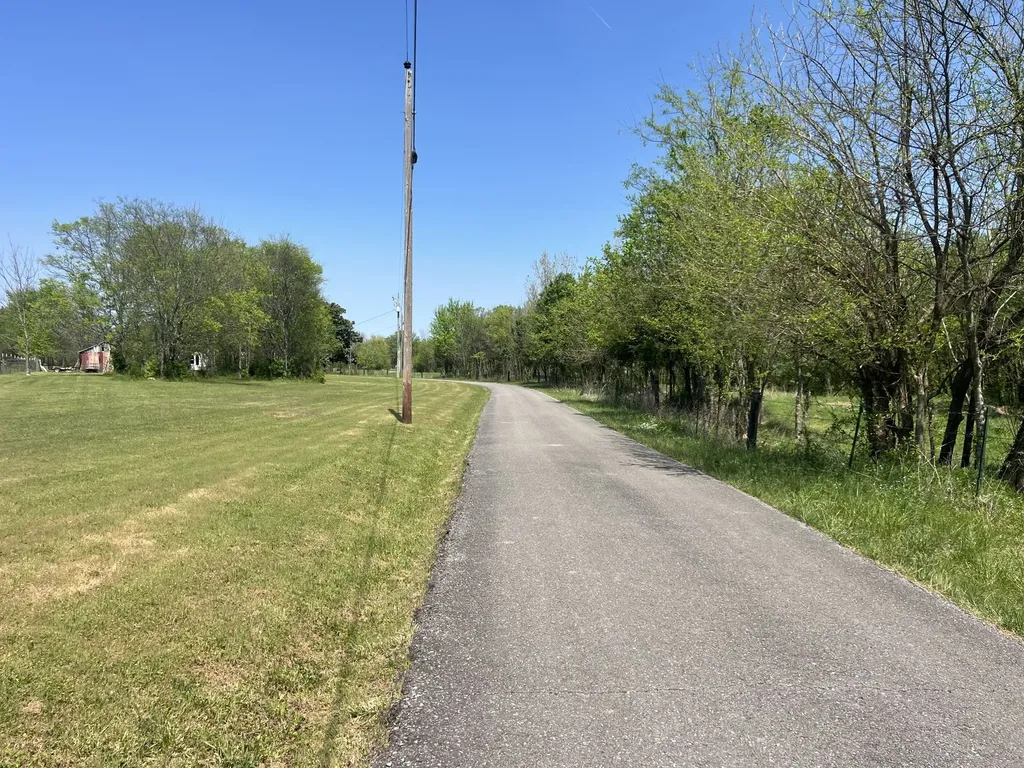 1025 Mill Road Lebanon TN 37090