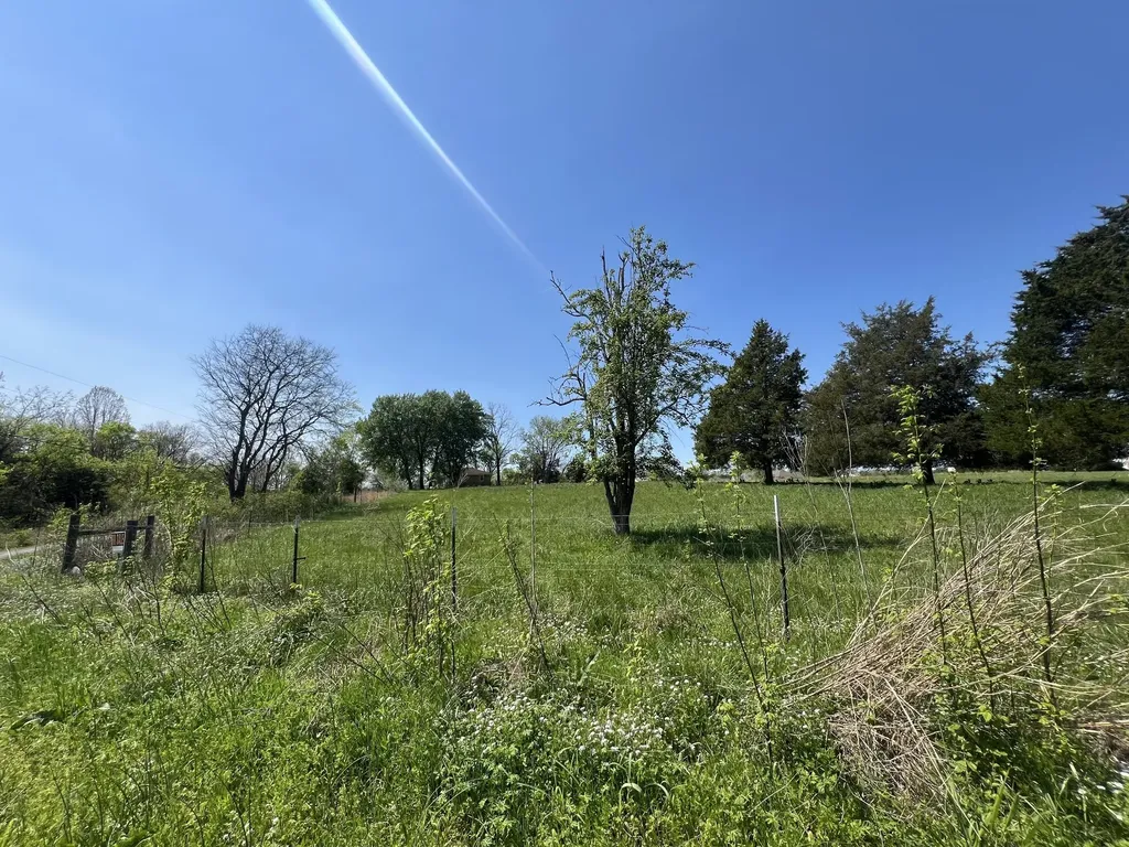 1025 Mill Road Lebanon TN 37090