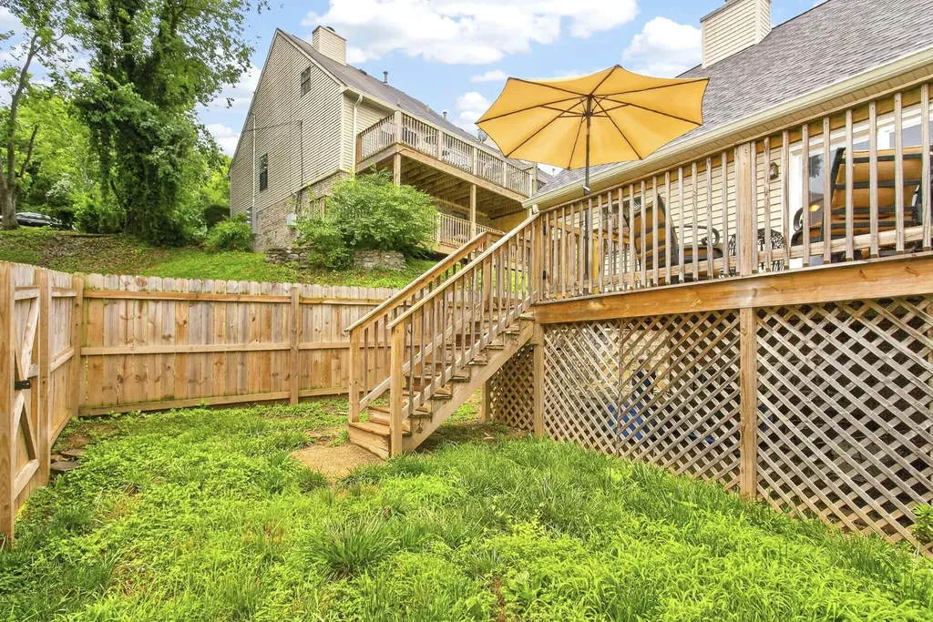 400 Deerpoint Circle Hendersonville TN 37075