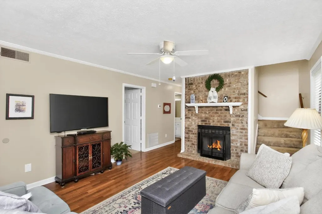 400 Deerpoint Circle Hendersonville TN 37075