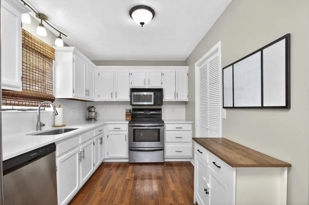 400 Deerpoint Circle Hendersonville TN 37075