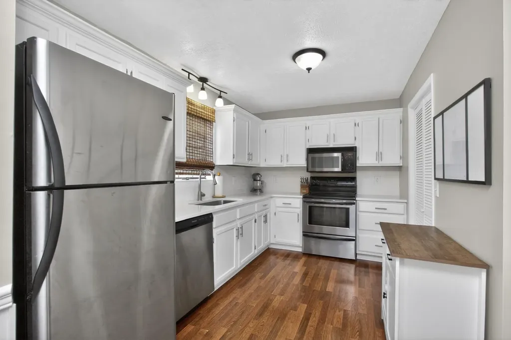 400 Deerpoint Circle Hendersonville TN 37075