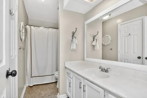 400 Deerpoint Circle Hendersonville TN 37075