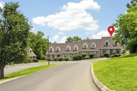 400 Deerpoint Circle Hendersonville TN 37075