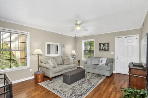 400 Deerpoint Circle Hendersonville TN 37075