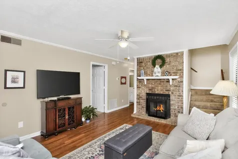 400 Deerpoint Circle Hendersonville TN 37075
