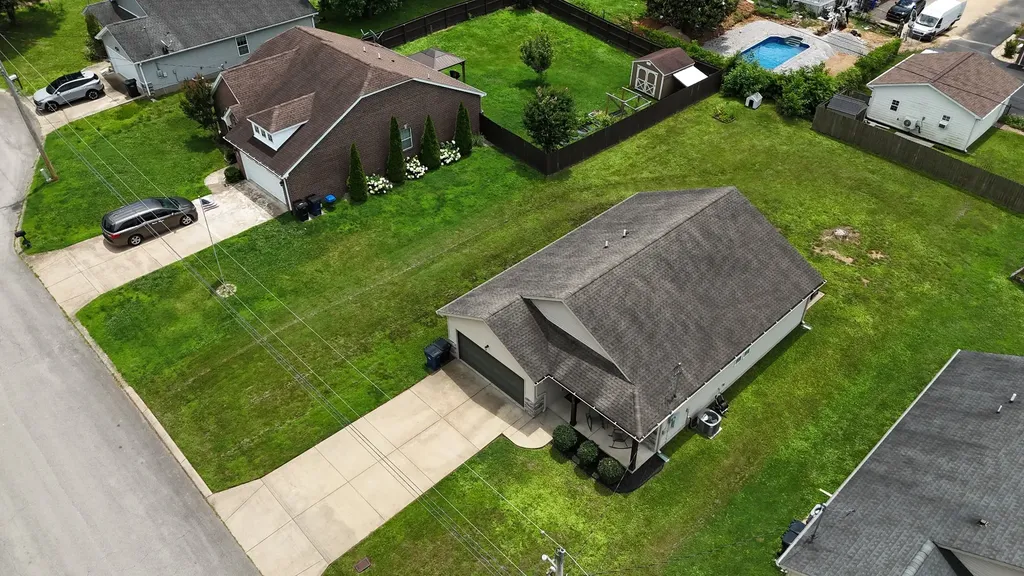 216 Woodsong Lane Columbia TN 38401