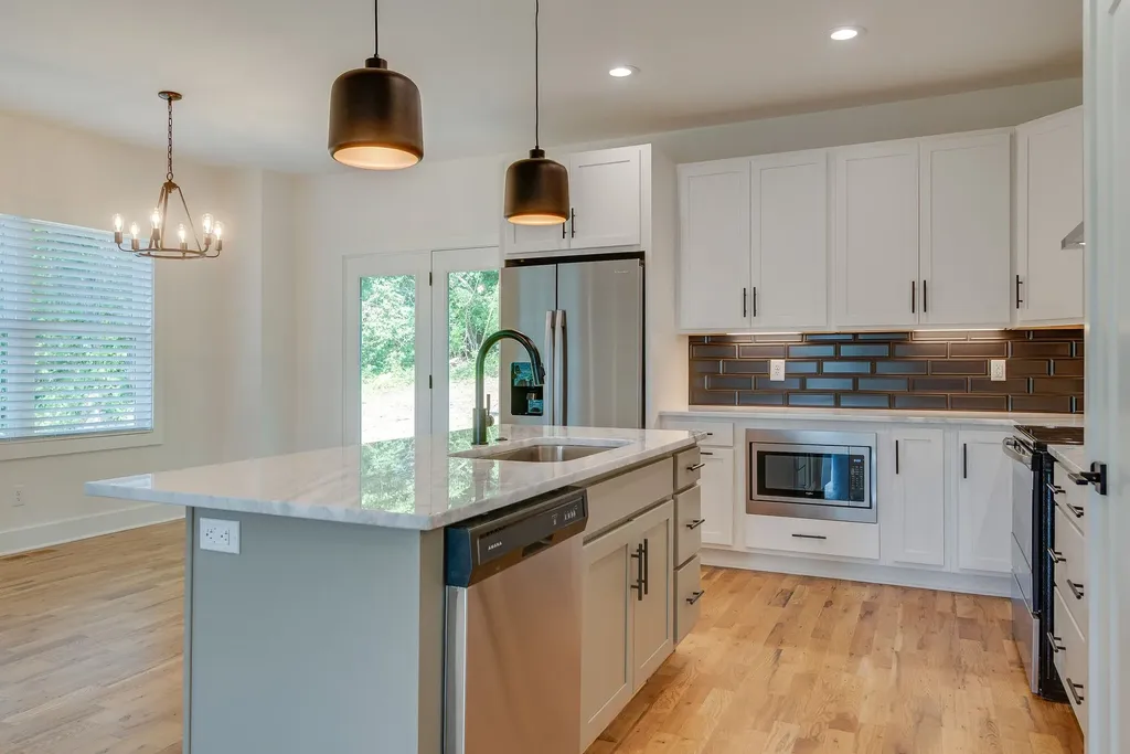 2422 Stivers Street Nashville TN 37218
