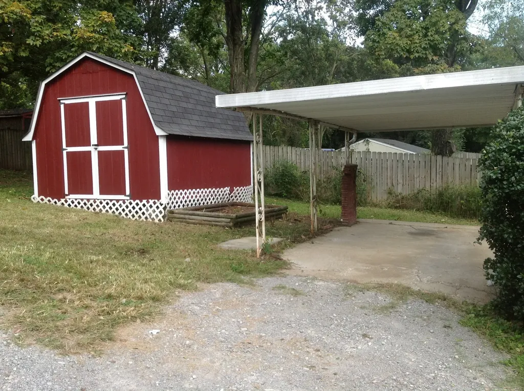1511 Mcgavock Pike Nashville TN 37216