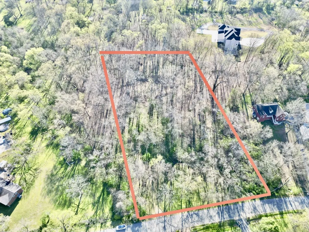 110 Lakeside Park Drive Hendersonville TN 37075