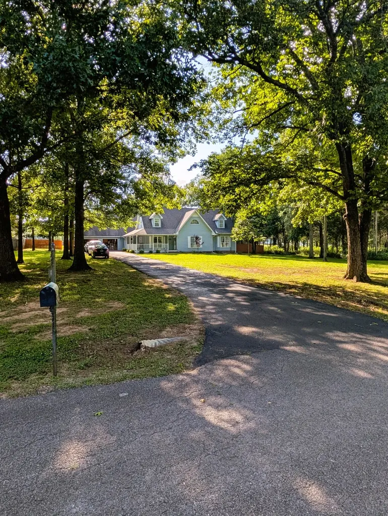 115 Coby Drive Unionville TN 37180