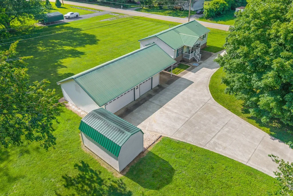 1000 Kay Road Clarksville TN 37042