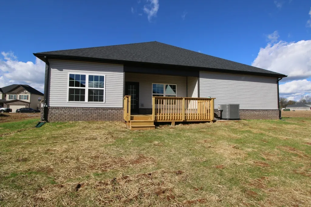 70 Wofford Estates Clarksville TN 37040