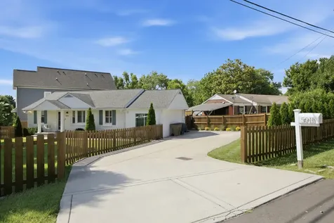 5011 Cherrywood Drive Nashville TN 37211