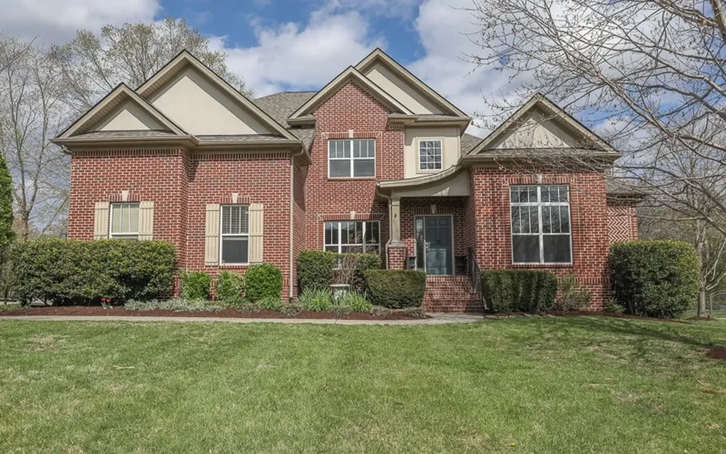 1060 Dorset Drive Hendersonville TN 37075