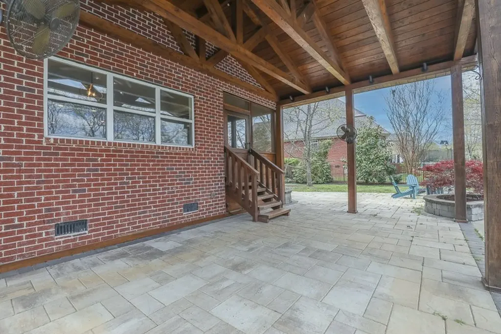 1060 Dorset Drive Hendersonville TN 37075