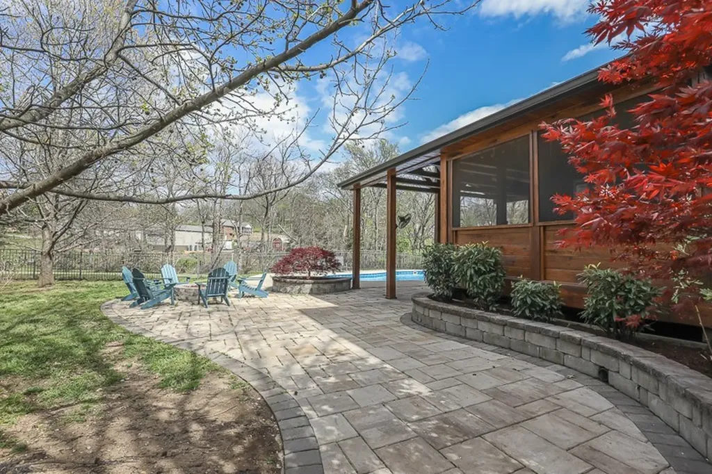 1060 Dorset Drive Hendersonville TN 37075