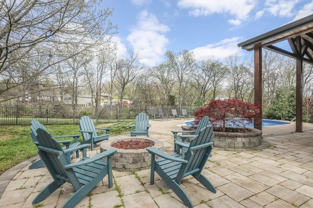 1060 Dorset Drive Hendersonville TN 37075