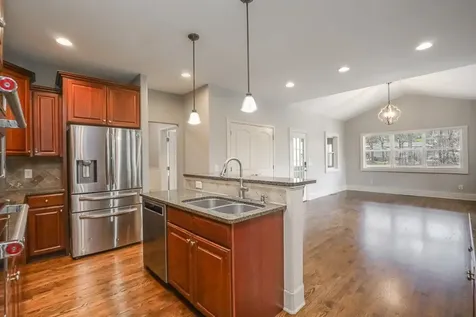 1060 Dorset Drive Hendersonville TN 37075
