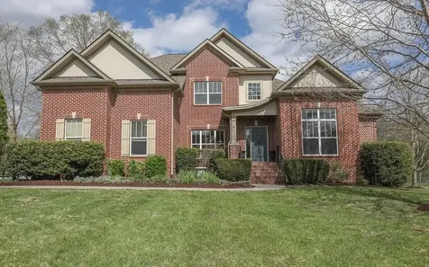 1060 Dorset Drive Hendersonville TN 37075