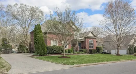 1060 Dorset Drive Hendersonville TN 37075