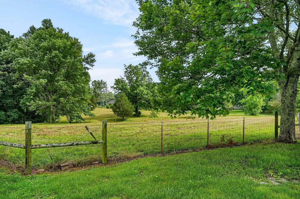 744 King Ridge Road Dowelltown TN 37059