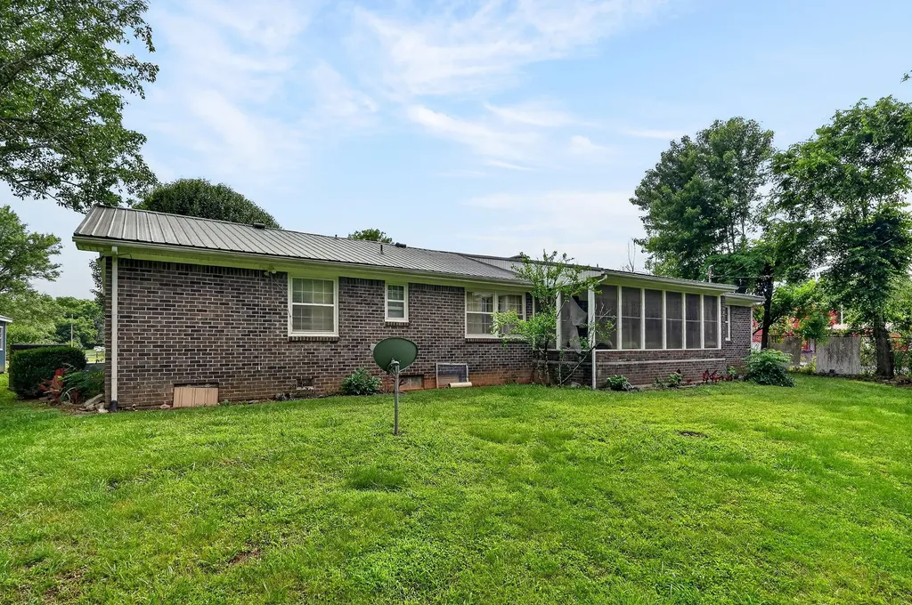 744 King Ridge Road Dowelltown TN 37059