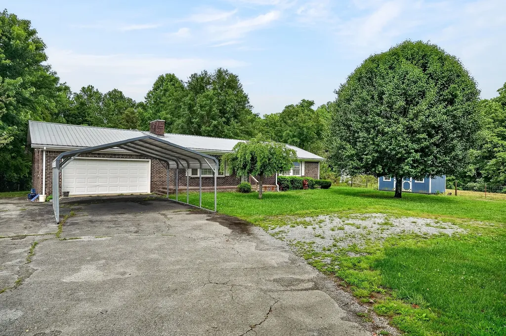 744 King Ridge Road Dowelltown TN 37059