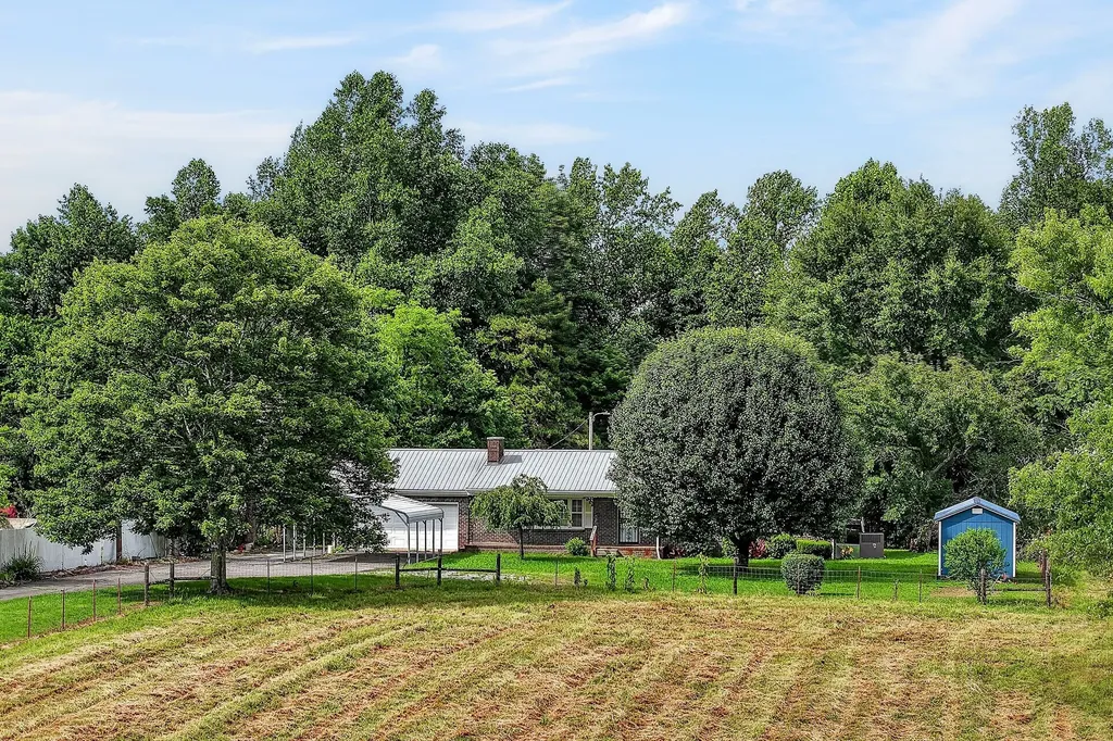 744 King Ridge Road Dowelltown TN 37059