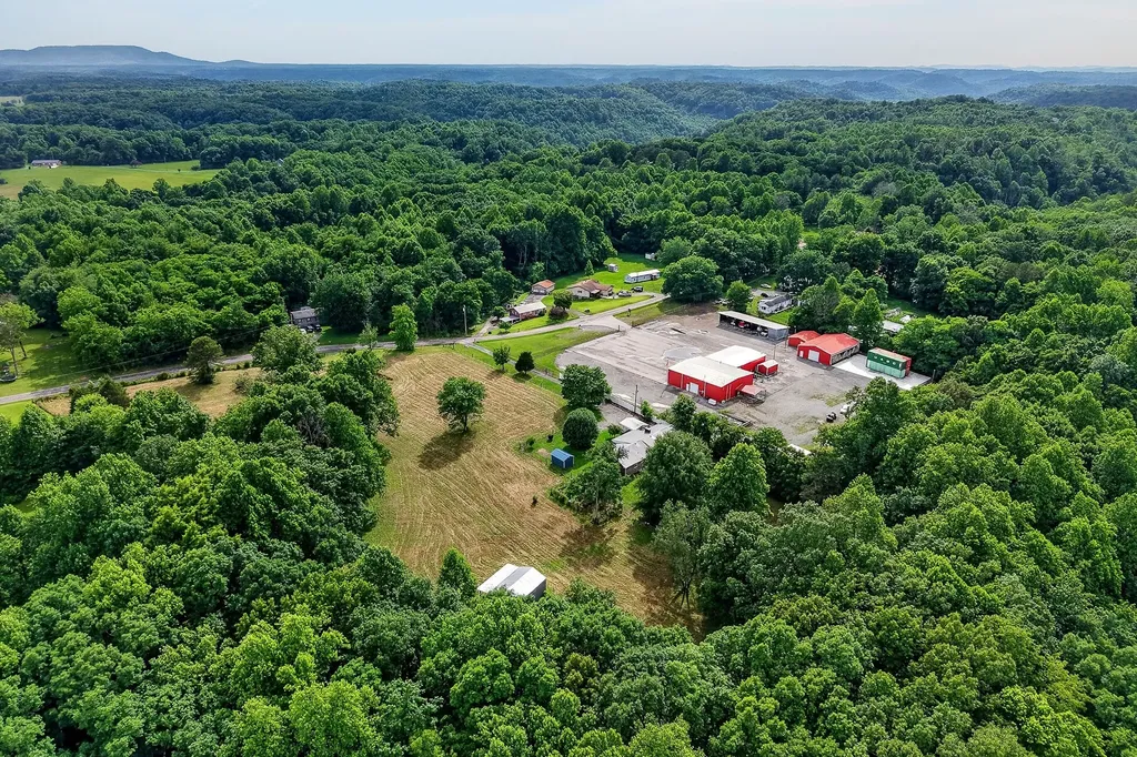 744 King Ridge Road Dowelltown TN 37059