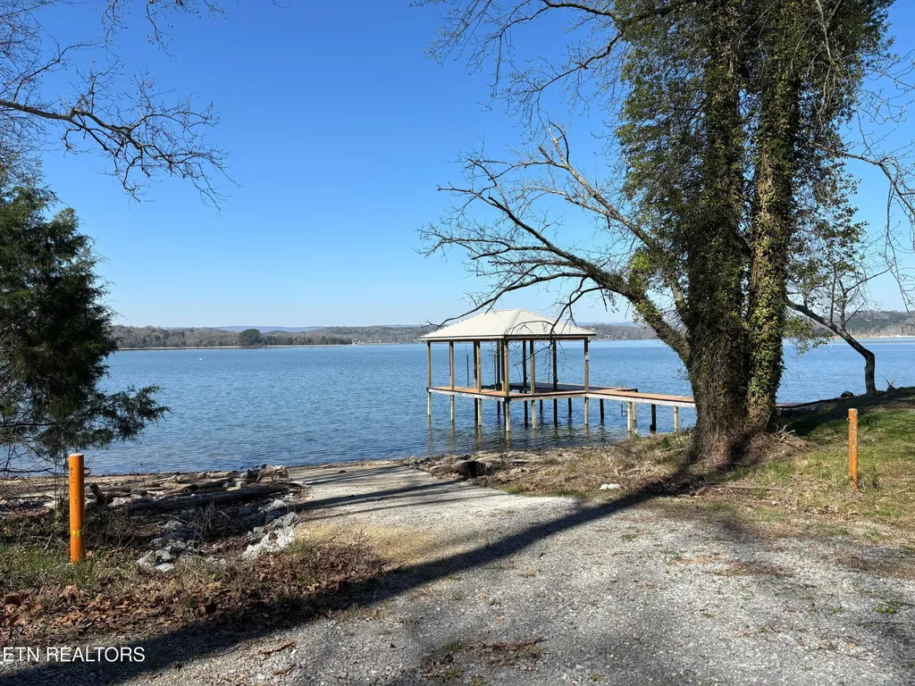 38 Johnson Lane Ten Mile TN 37880