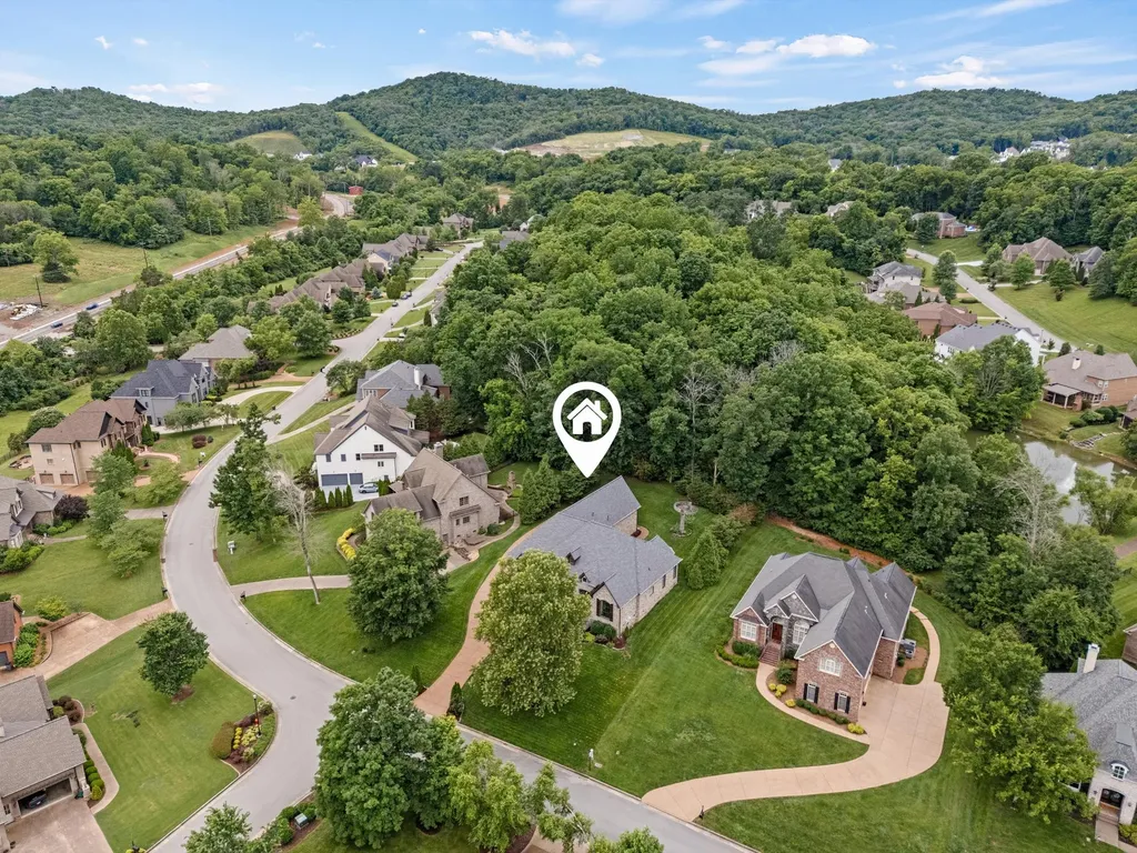 9512 Wicklow Road Brentwood TN 37027