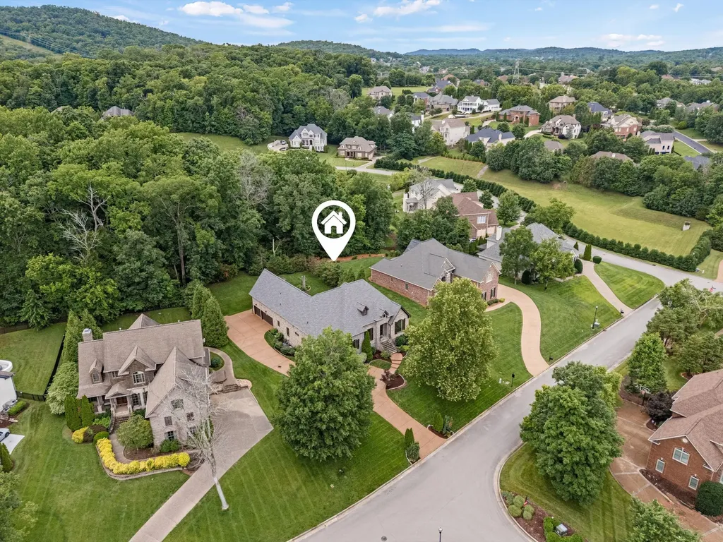 9512 Wicklow Road Brentwood TN 37027