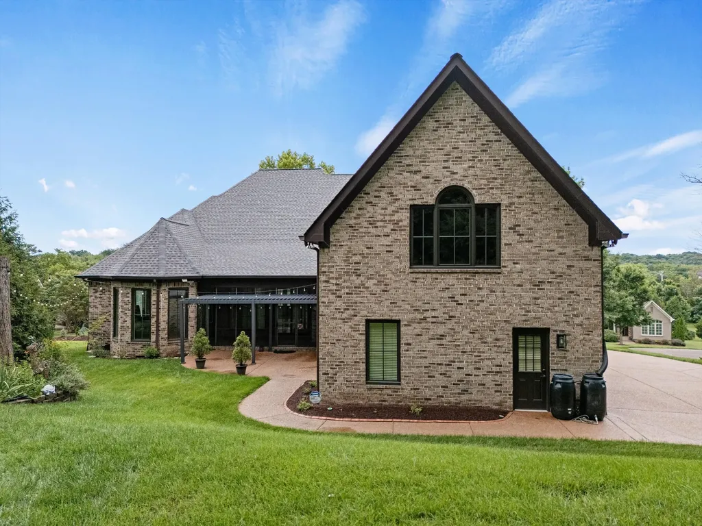 9512 Wicklow Road Brentwood TN 37027