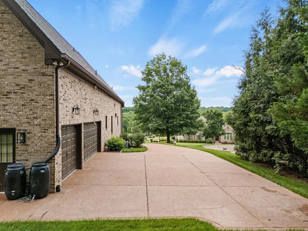 9512 Wicklow Road Brentwood TN 37027