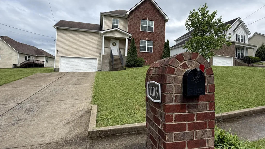 1103 Harmony Lane La Vergne TN 37086
