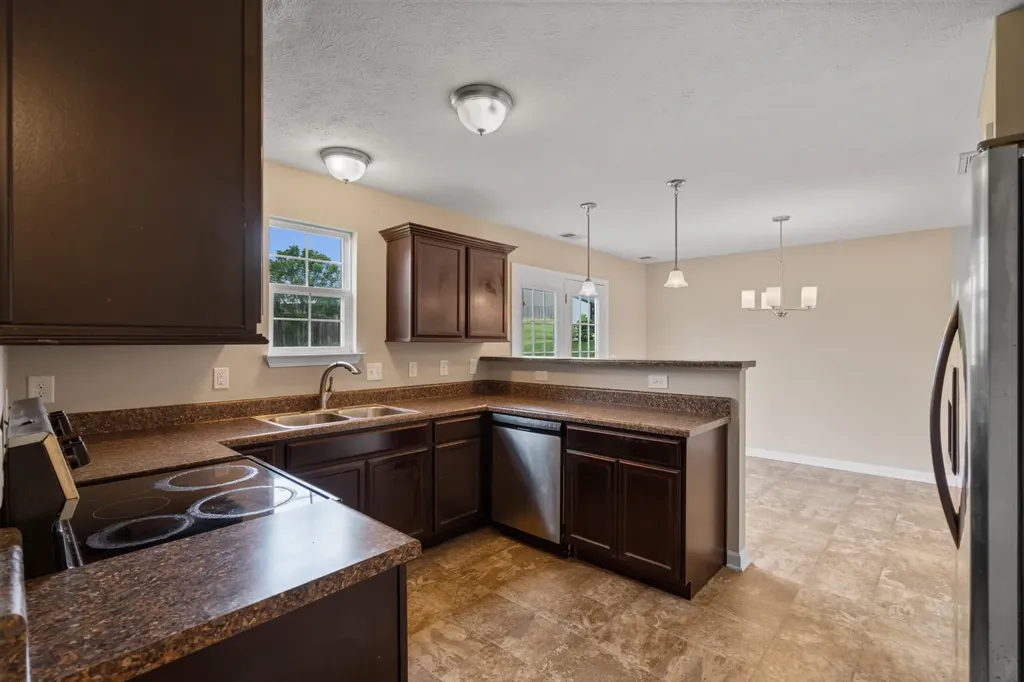 1103 Harmony Lane La Vergne TN 37086