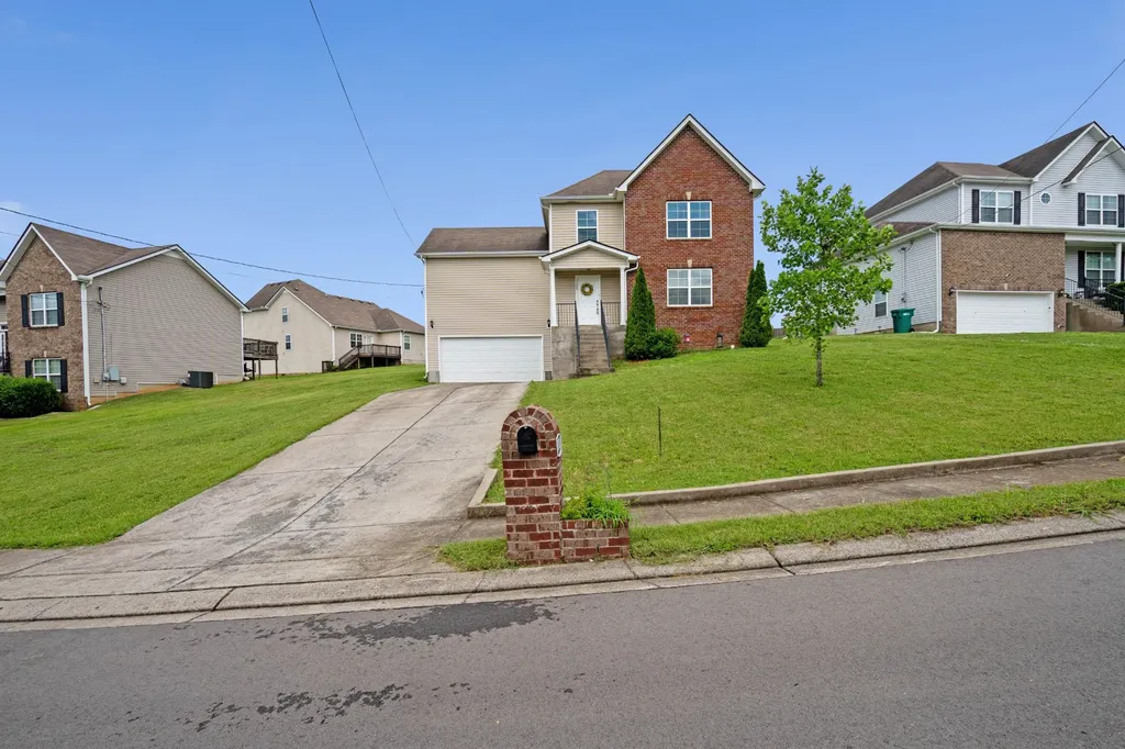 1103 Harmony Lane La Vergne TN 37086