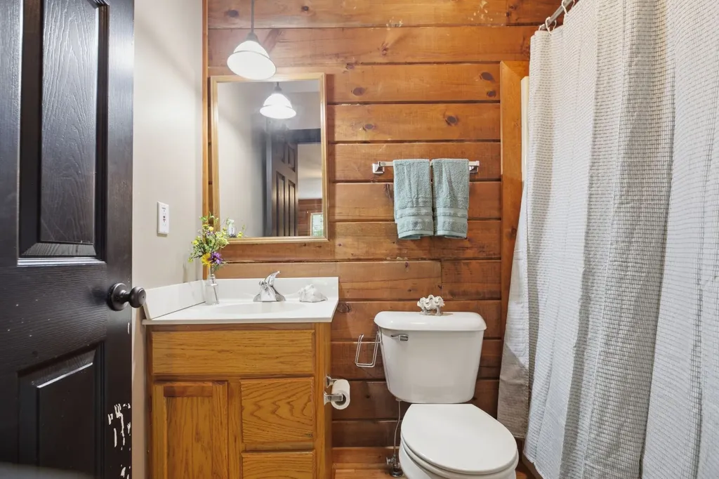 680 Lakeside Drive Smithville TN 37166