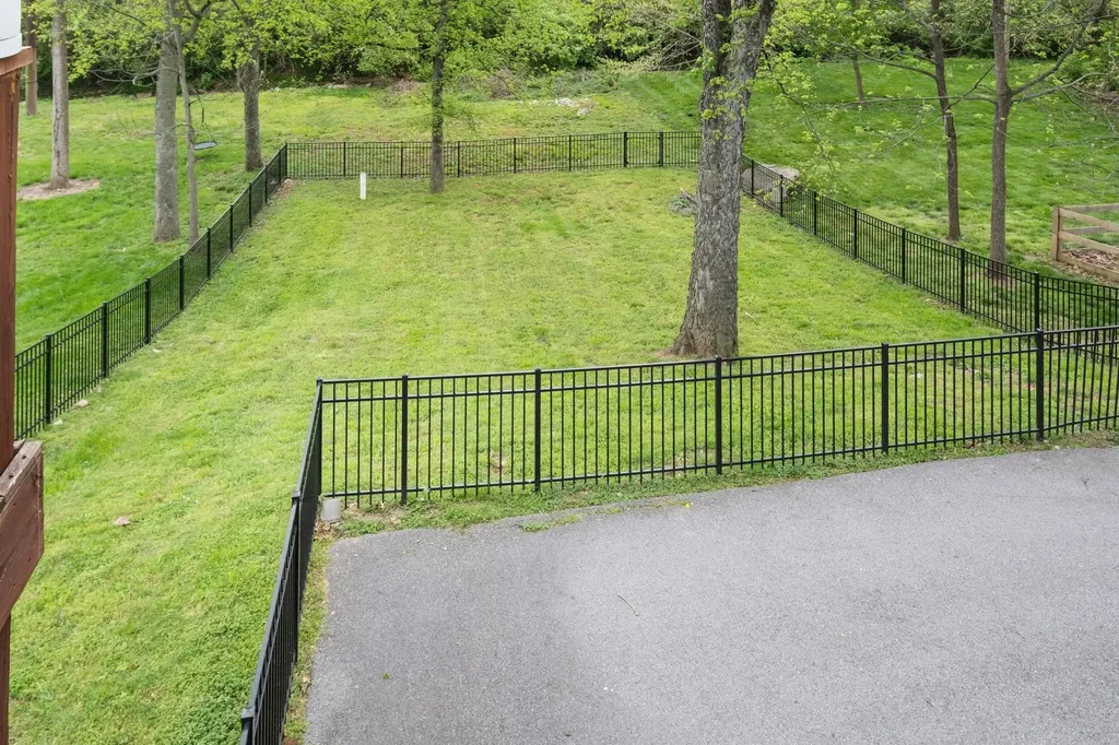 5505 Knob Road Nashville TN 37209