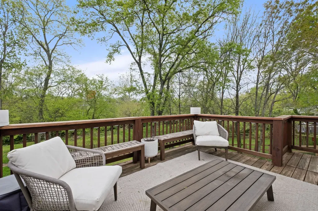 5505 Knob Road Nashville TN 37209