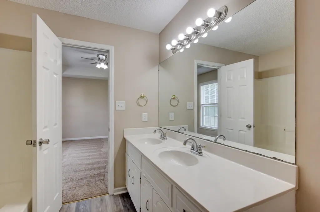 1356 Meredith Way Clarksville TN 37042