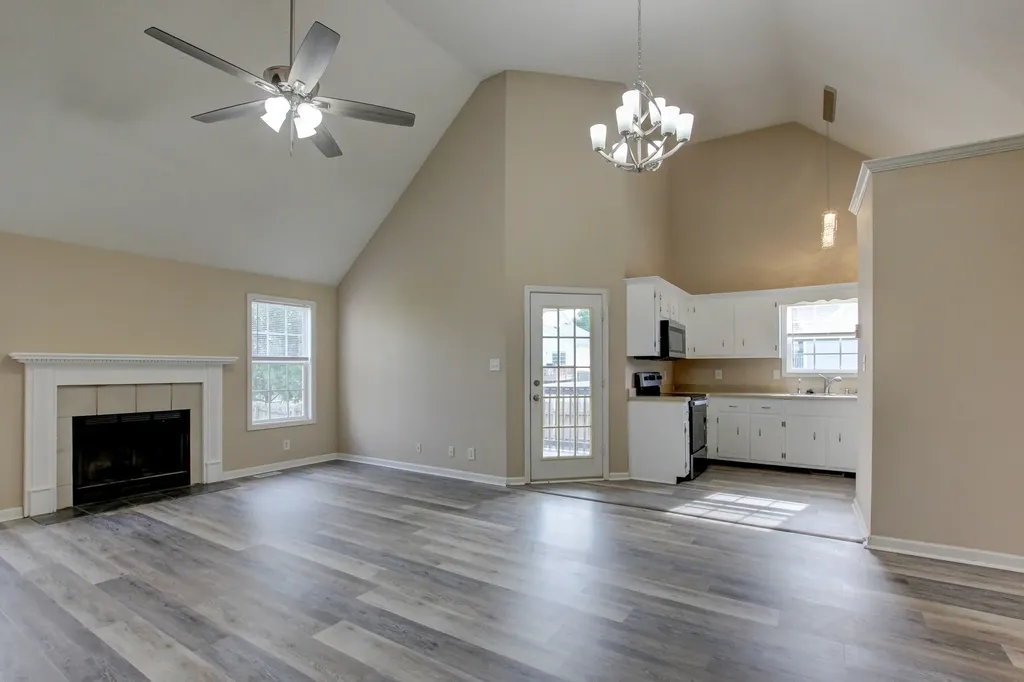 1356 Meredith Way Clarksville TN 37042